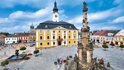 architektonický návrh náměstí Bohuslava Martinů s prvky reflektujícími život skladatele