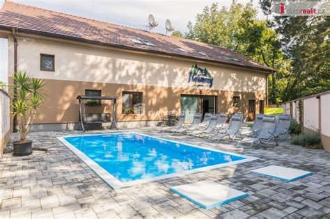 Fotografie hotelu a penzionu ve Svratce