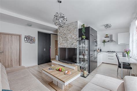 rekonstruovaný byt 3+kk s balkónem v Dasnicích