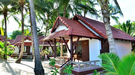 Fotografie pláže u hotelu First Bungalow Beach Resort