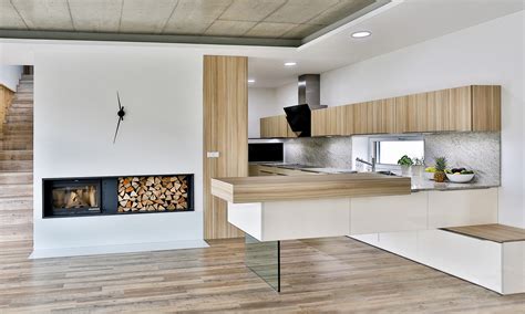 Galerie moderních kuchyní na míru pro panelové byty
