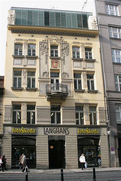 Vizualizace vnitřního dvora Paláce Langhans s moderními prvky
