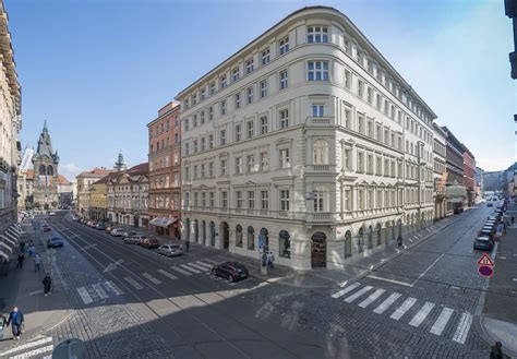vizualizace moderní přístavby k historické budově