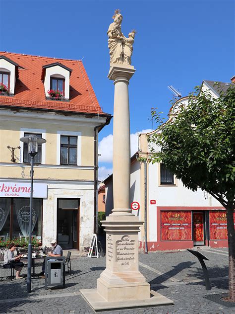 Replika původního morového sloupu na Horním náměstí v Hrádku nad Nisou
