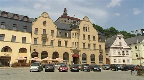 historická opona divadla v hotelu U Beránka