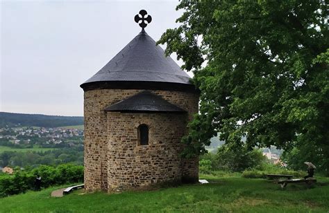 historická rotunda sv. Petra a Pavla ve Starém Plzenci