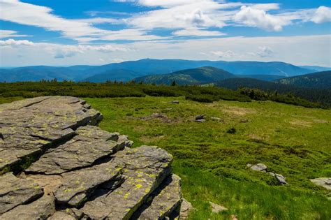 panoramatický výhled na krkonošské hory