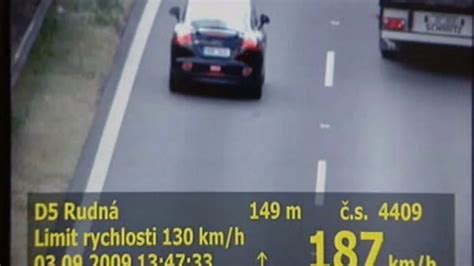 Schéma s vyznačením povolené rychlosti plavby v různých zónách Dalešické přehrady.