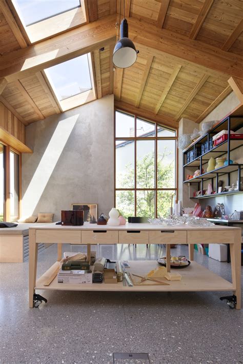 Interiér ateliéru pro designovou tvorbu