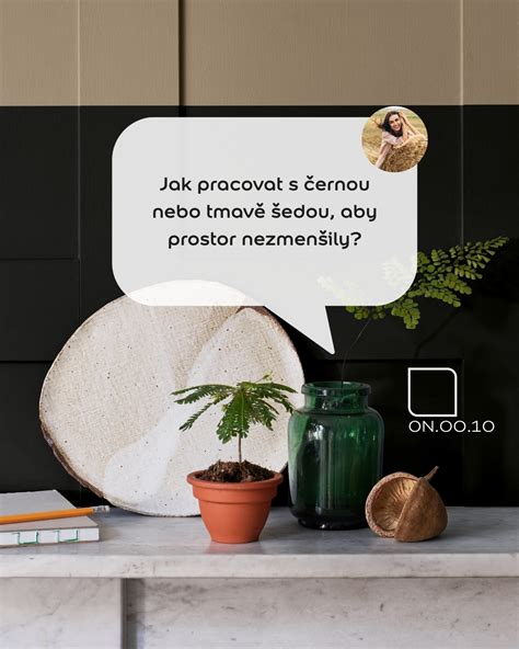 detail interiéru s přírodními materiály a zelení