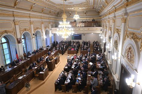 Ilustrační foto - schůze vlastníků bytů