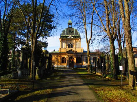 Pohled na pardubický židovský hřbitov