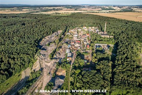 historická fotografie jídelny Libušín před požárem