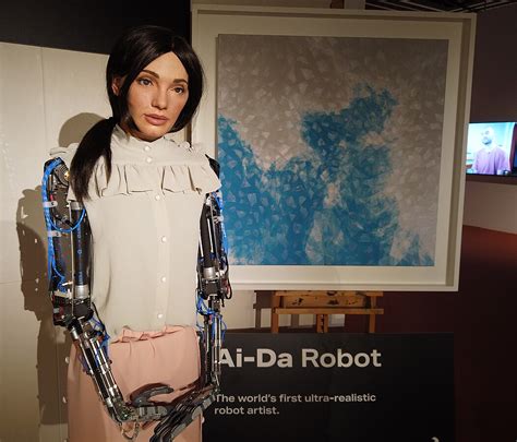 Robotka Ai-Da s lidskými rysy