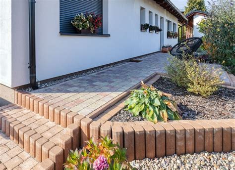 Ukázka barevně probarvených betonových dlažeb a prvků
