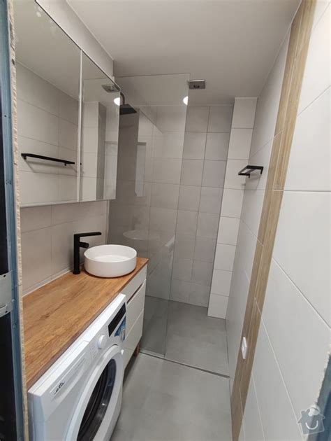 rekonstruovaná koupelna a WC v bytě