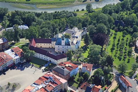 návrh nové prodejny Lidl ve Frýdku-Místku s důrazem na zachování historické fasády