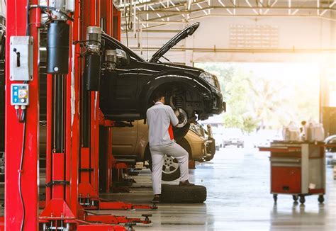 Grafické znázornění struktury společnosti AK AUTOSERVIS s.r.o. s vyznačením jednatelů a společníků