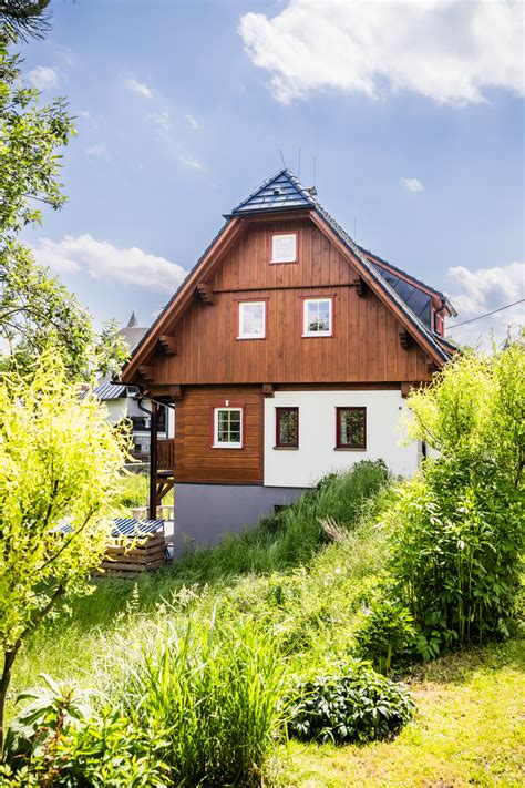 Tradiční roubenka s moderním wellness