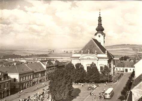 historické fotografie rodiny Cífků a zámečku v Lodenici